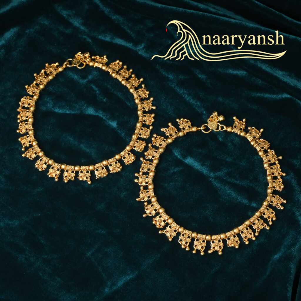 Flower Motif Payal